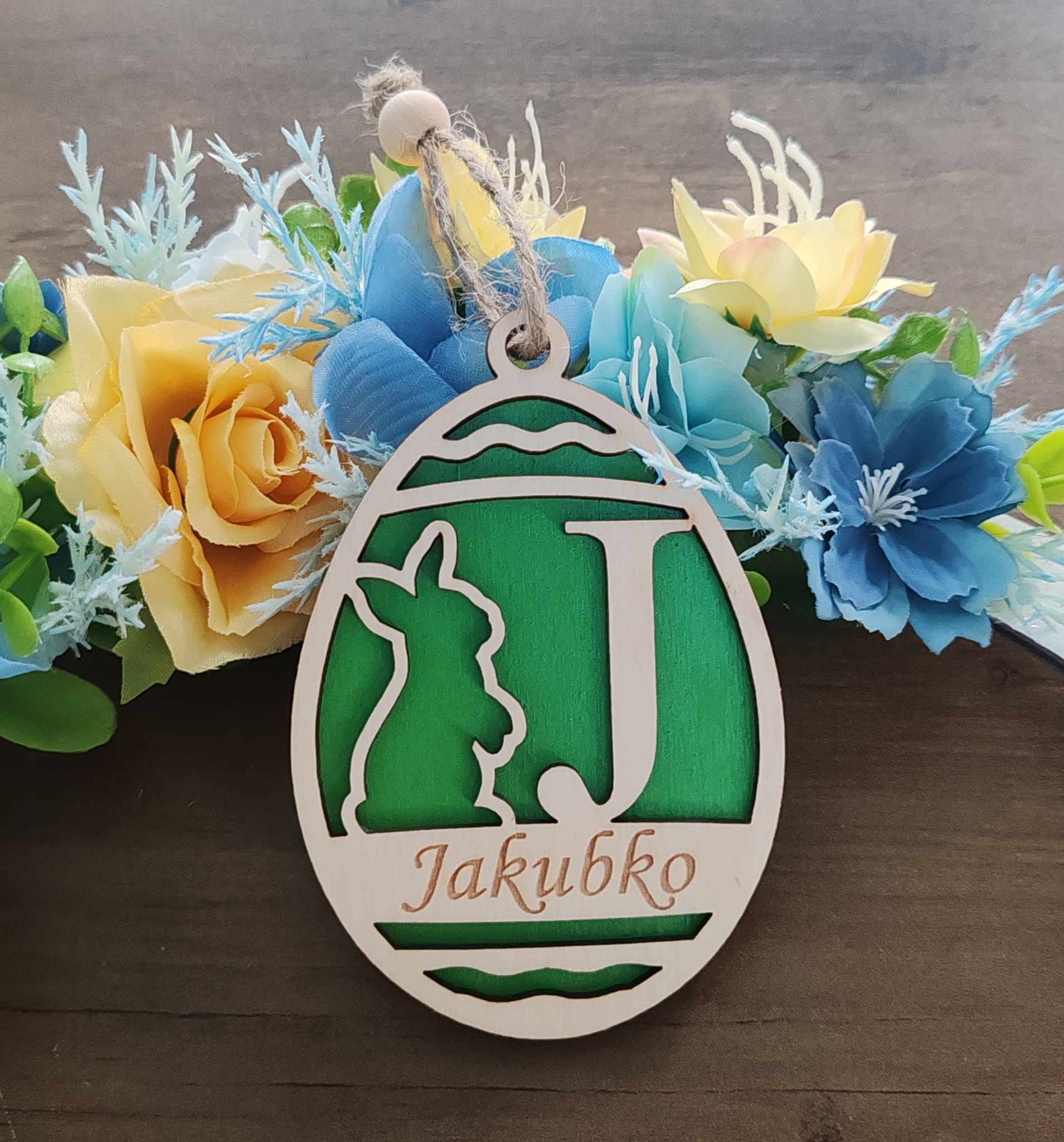 Drevený zajačik sna darovanie peňazí 