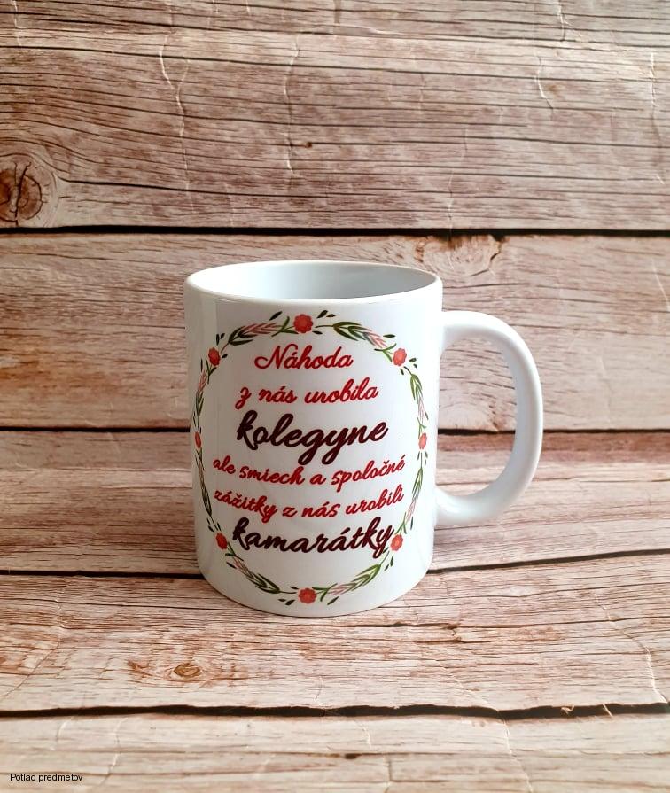 Hrnček ružový metalický Náhoda z nás urobila kolegyne ... (s krabičkou)