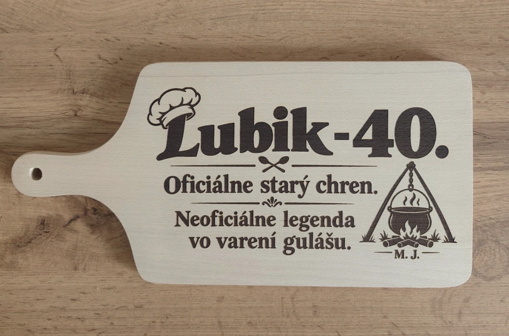 Drevený lopárik s vlastným menom na narodeniny