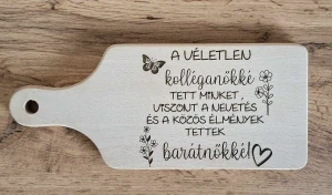 Lopárik 1 A VÉLETLEN Kolléganőkké TETT MINKET , VISZONT A NEVETÉS ÉS A KÖZÖS ÉLMÉNYEK TETTEK barátnőkké