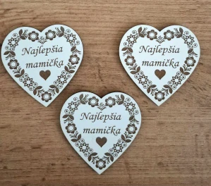 Drevené biele srdiečko magnetka Najlepšia mamička