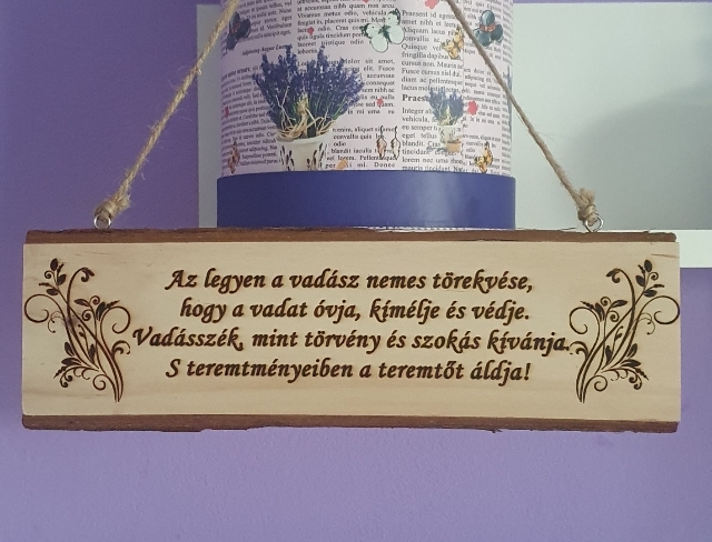 Drevená doska, Fa tábla - Vadásznak