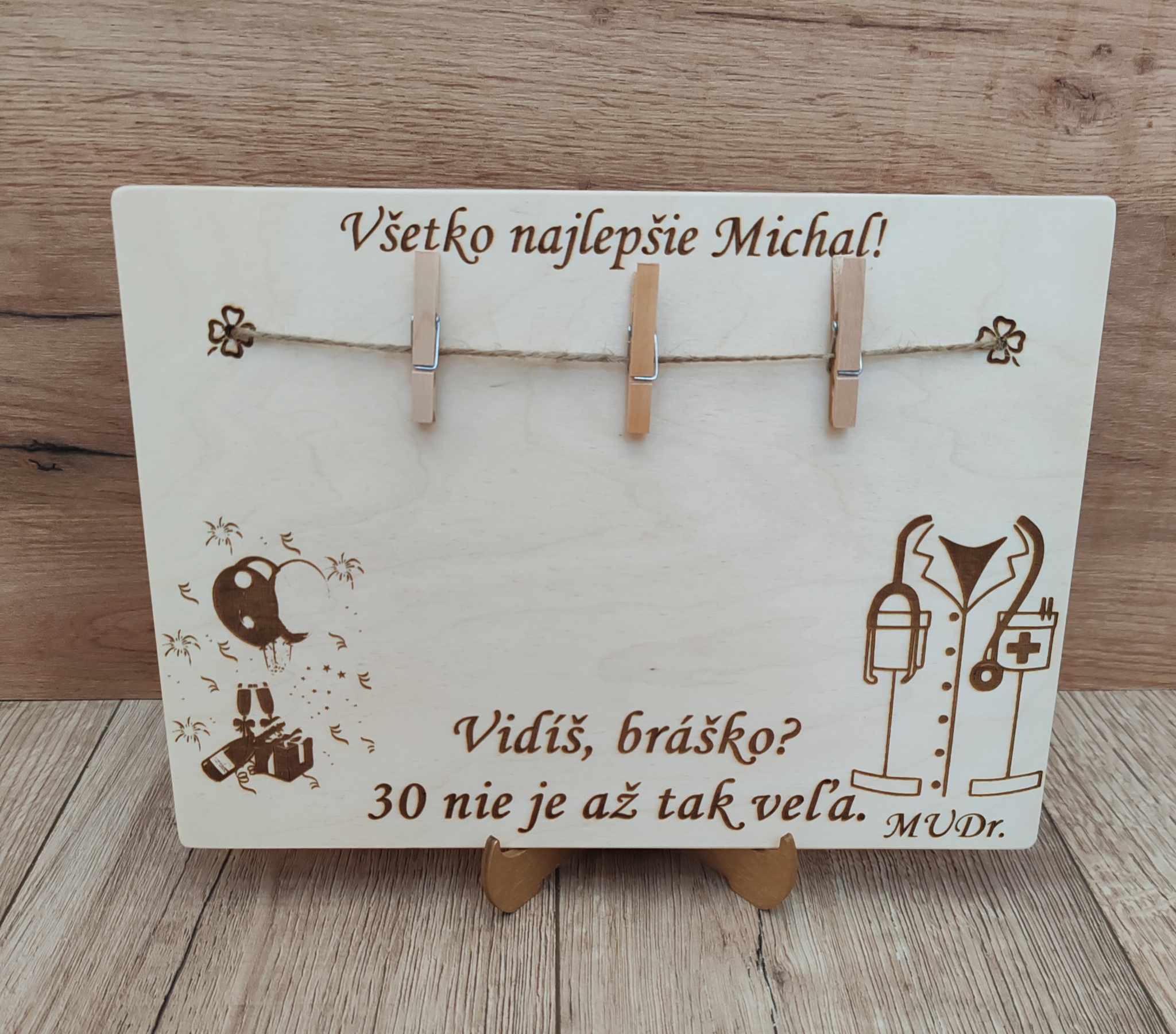 Drevená tabuľa Vidíš pre doktora