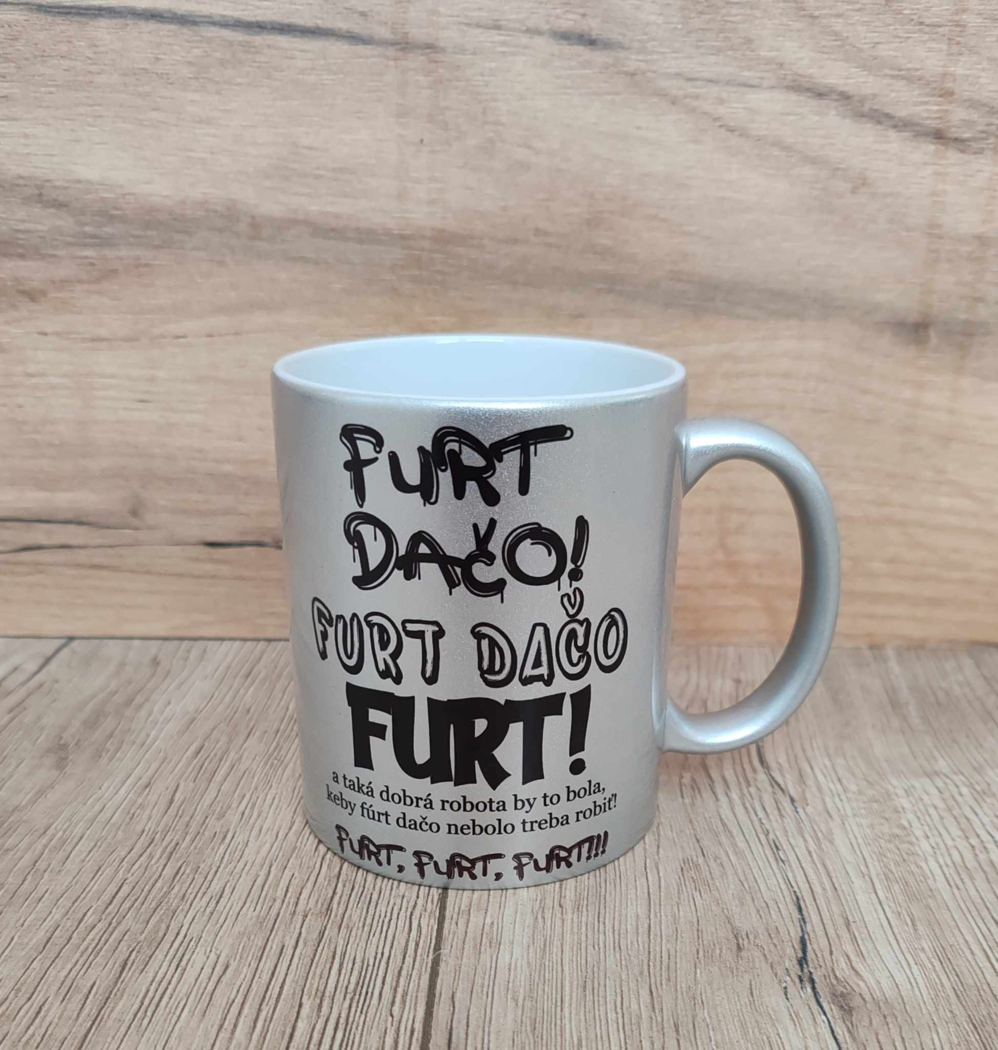 Hrnček Furt dačo Strieborná metalická farba (s krabičkou)