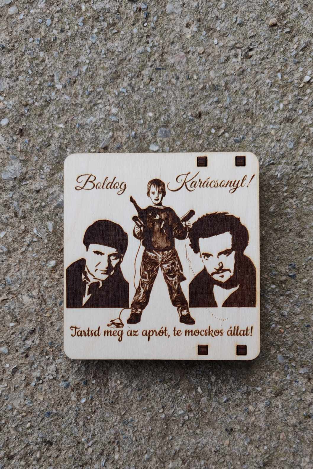 Drevená krabička na darovanie peňazí - Reszkessetek betörők