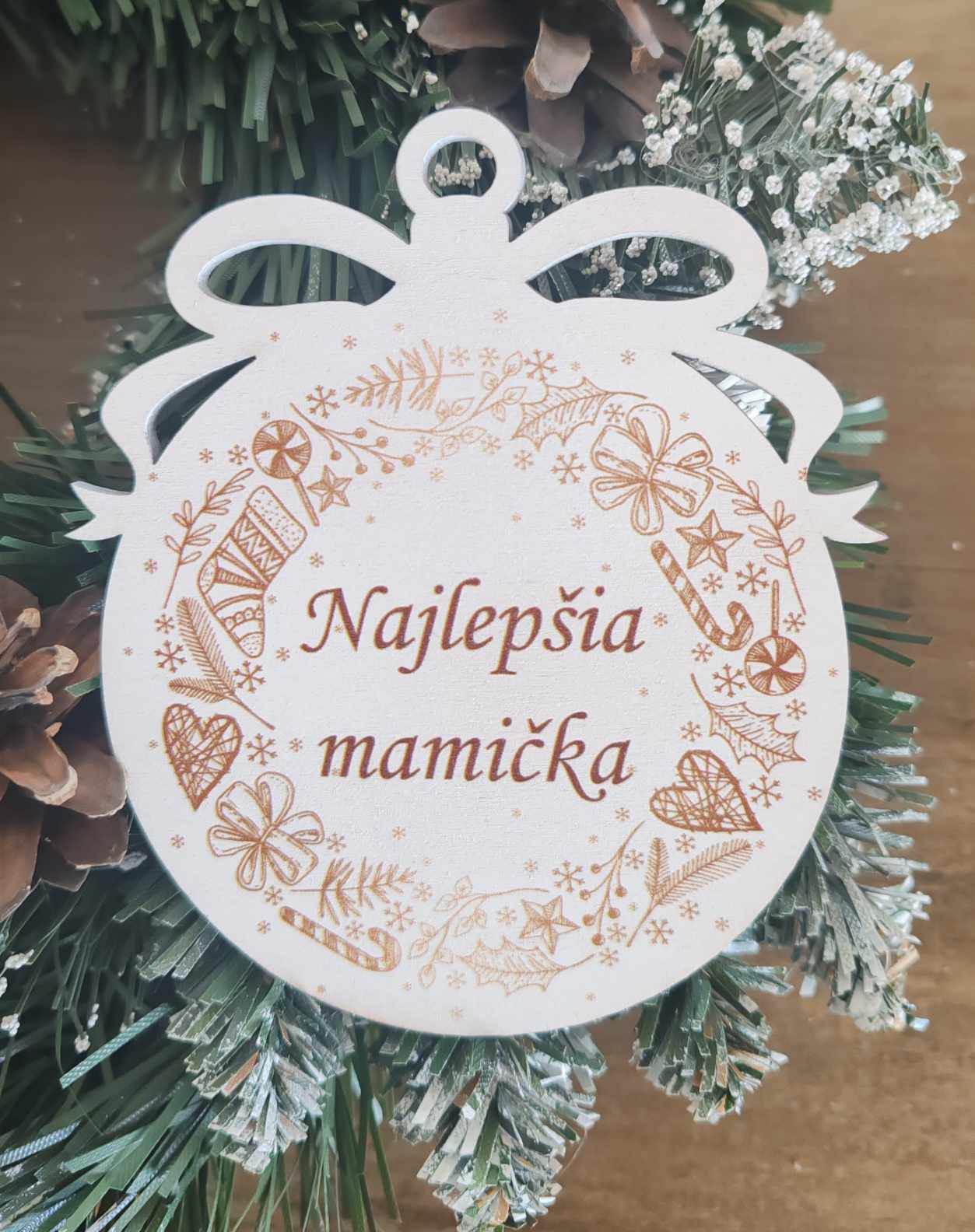 Drevená vianočná ozdoba Najlepšia mamička