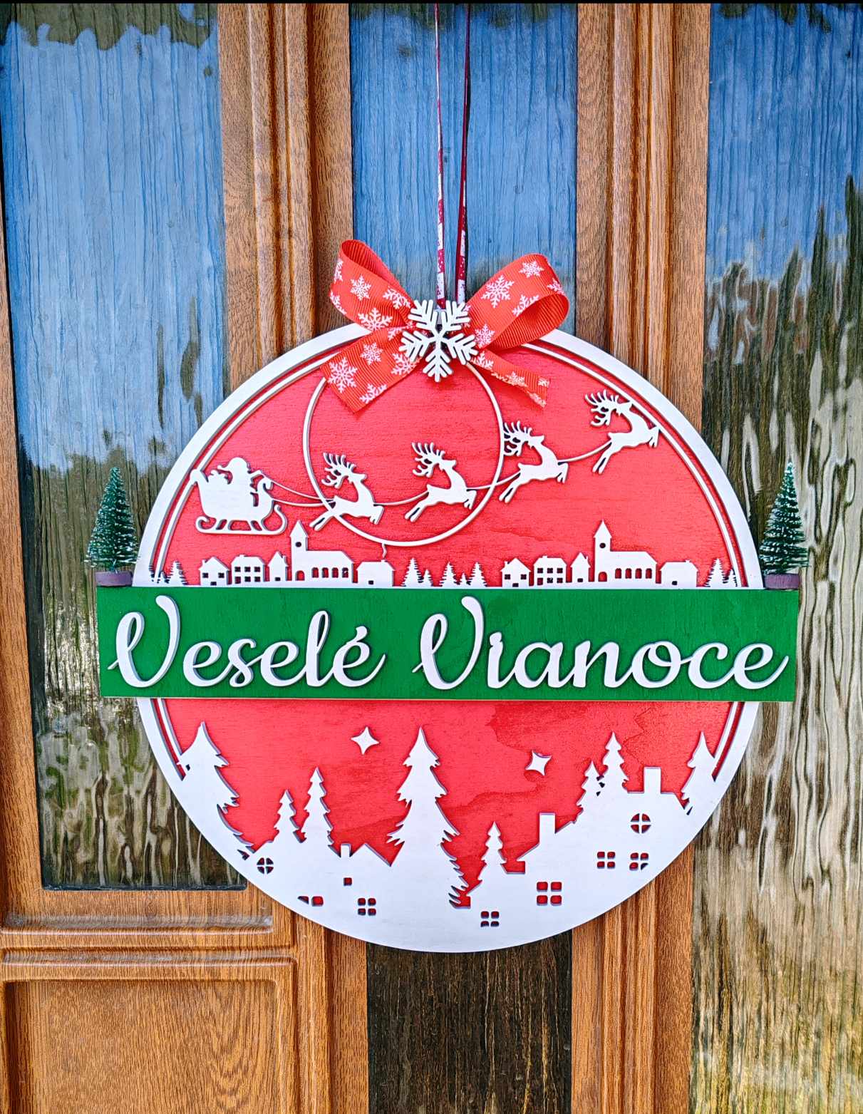 Drevená Vianočná dekorácia na dvere Veselé Vianoce