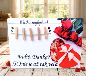 Drevená tabuľa červené ruže Vidíš  nie je až tak veľa