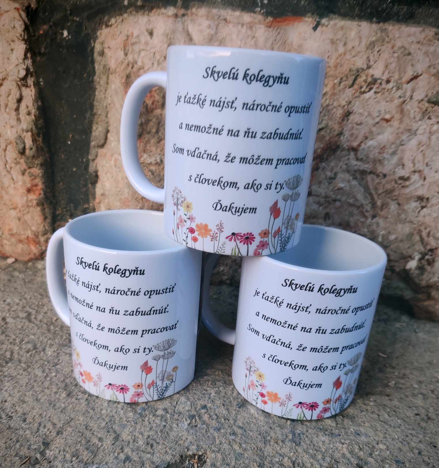 Hrnček Skvelú kolegyňu je ťažké nájsť ... (s krabičkou)