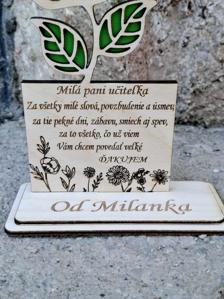 Drevená ruža - Milá pani učiteľka so stojanom na pero a s bambusovým perom