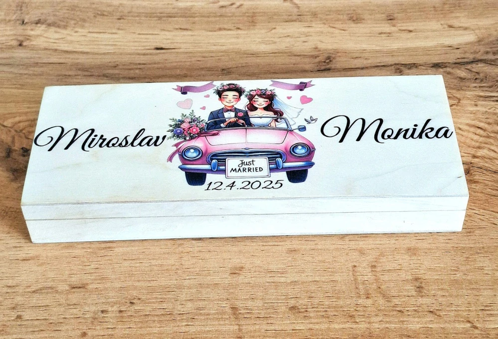 Drevená krabička pre mladomanželov auto