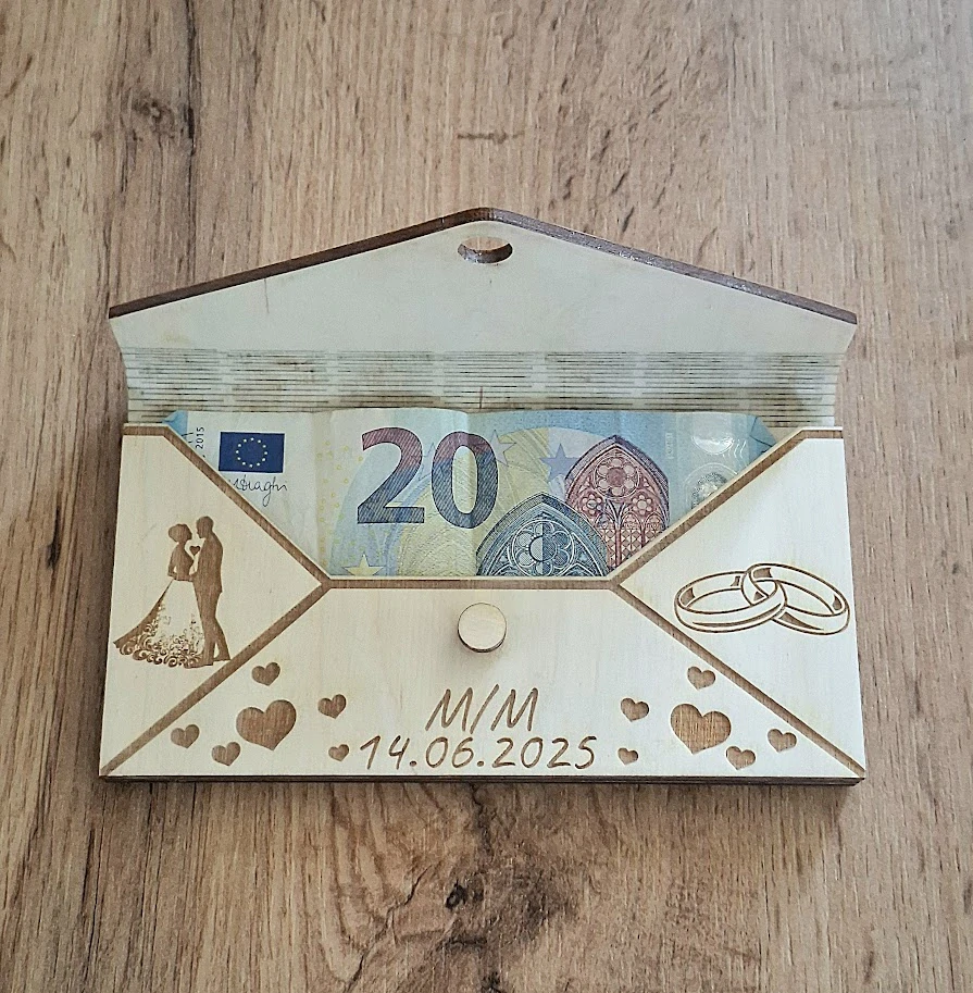 Drevená obálka na darovanie peňazí ako svadobný dar