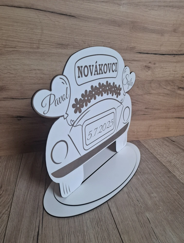 Svadobný stojan auto pre novomanželov