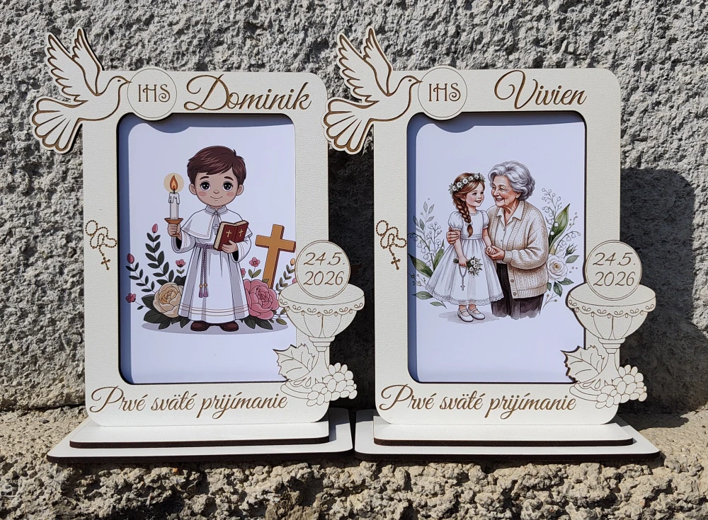 Personalizovaná pamiatka na 1. sväté prijímanie – Drevený fotorámik s menom