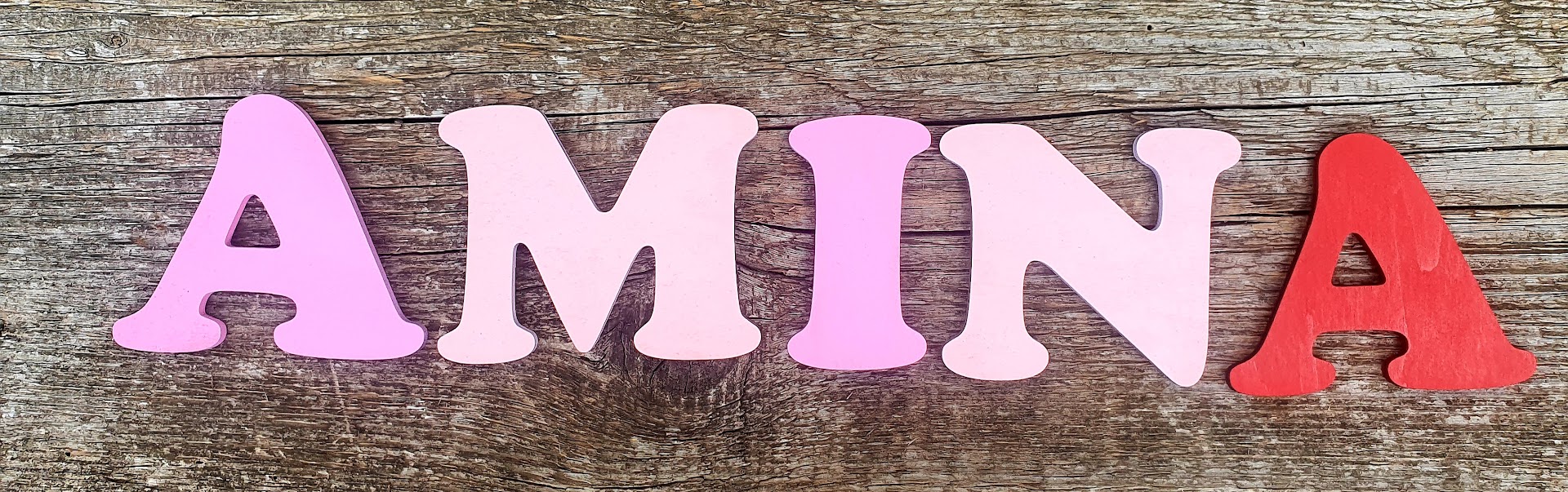 Drevená iniciálka s menom